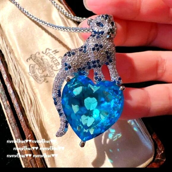 Silver Leopard Necklace with Blue Heart Pendant - Picture 1 of 1
